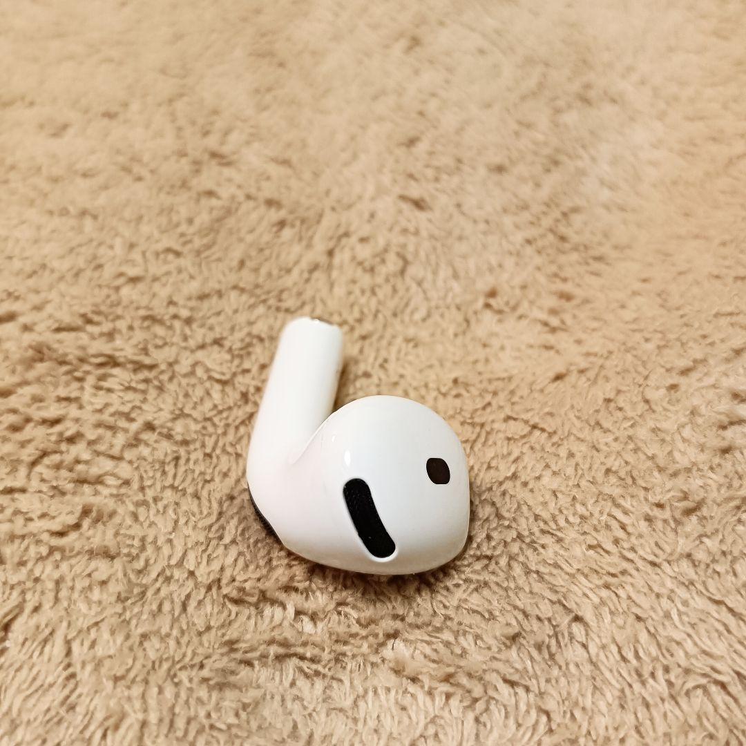 Apple AirPods 第4世代 右耳のみ R　03