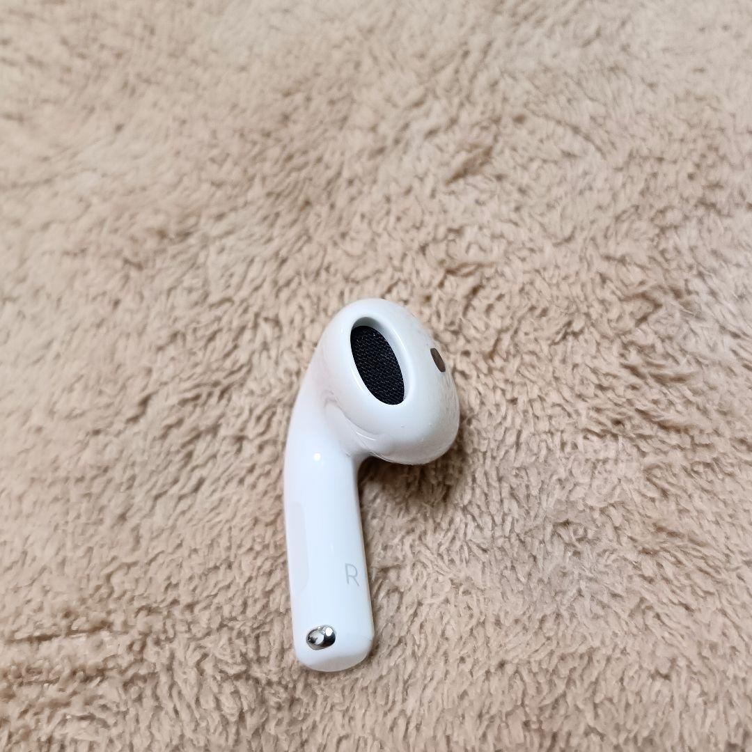 Apple AirPods 第4世代 右耳のみ R　03