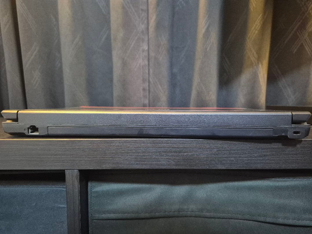 富士通 LIFEBOOK高速SSD＆i5搭載 15.6型大画面