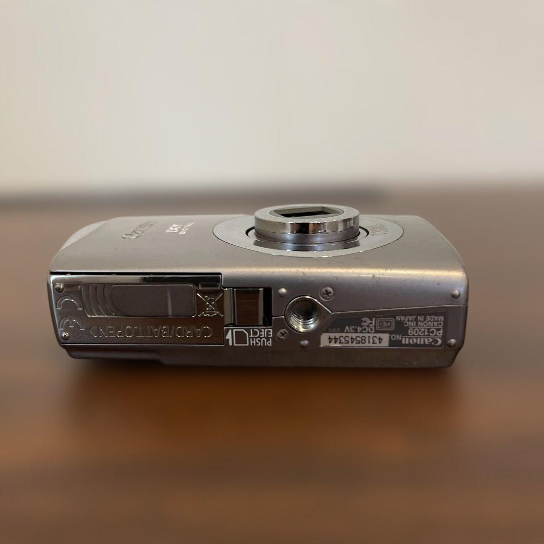 4212 Canon IXY 900 IS シルバー デジカメ