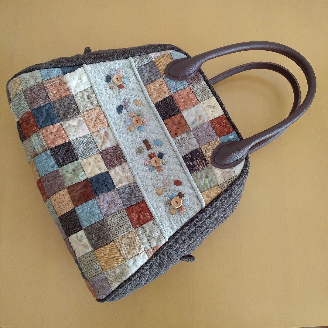 パッチワークキルト　バッグ　ハンドメイド