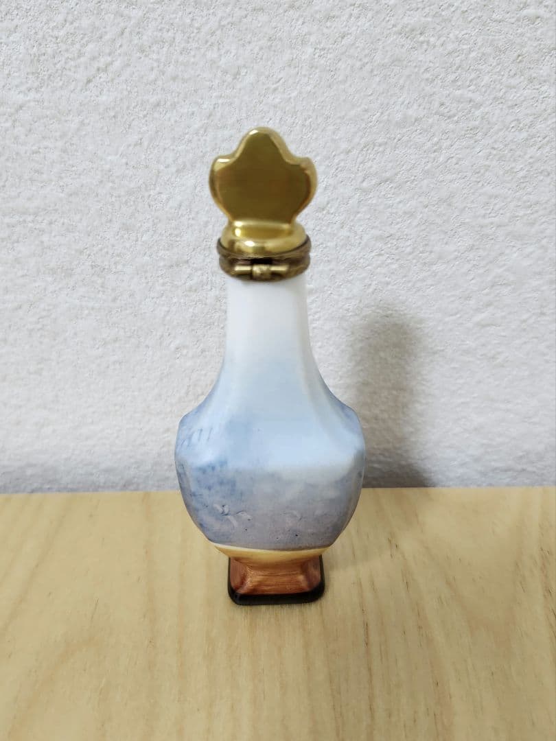 リモージュボックス 可愛い 猫と花のデザイン陶器香水瓶