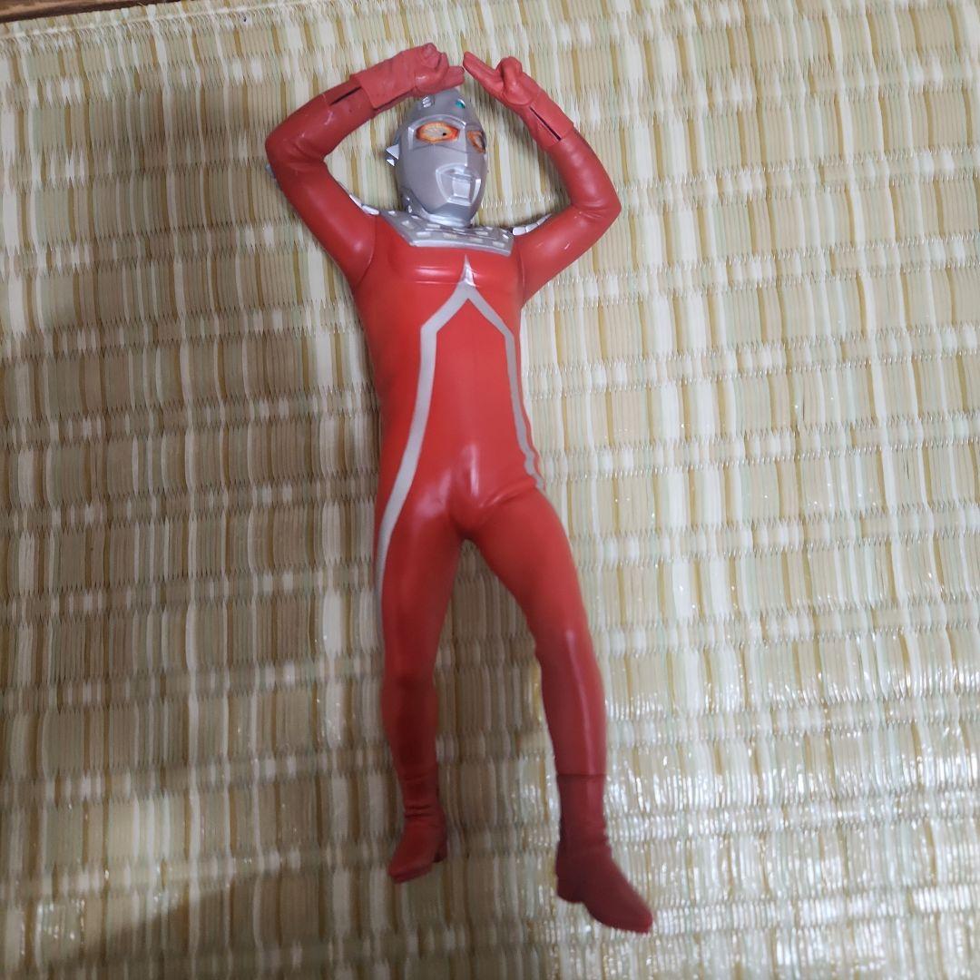 大怪獣シリーズ ウルトラセブン エメリウム光線ポーズVer.