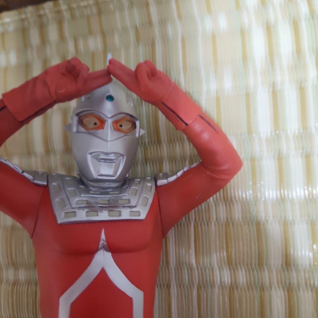 大怪獣シリーズ ウルトラセブン エメリウム光線ポーズVer.