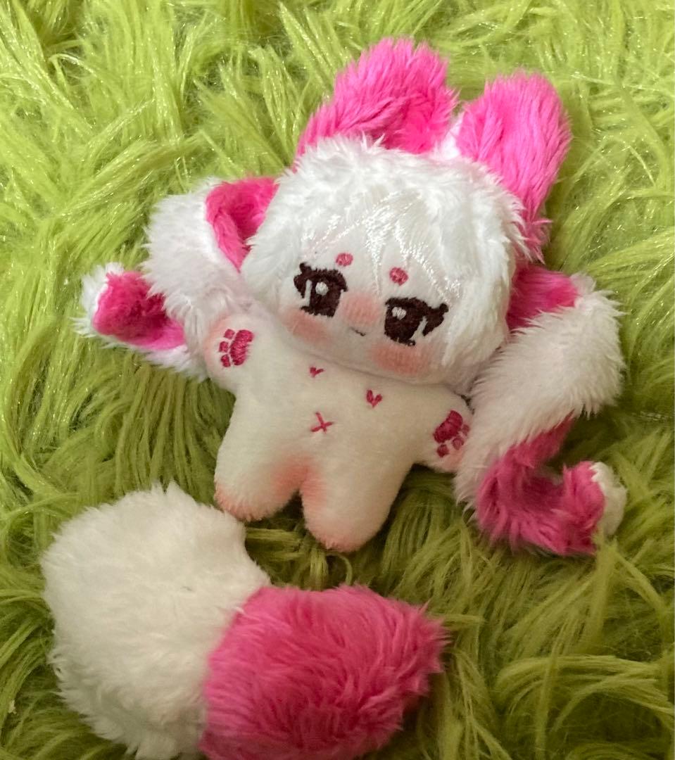自作ぬいぐるみ・白とピンクの子