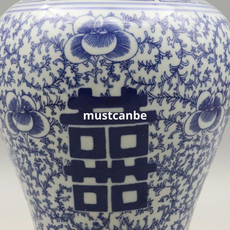 清青花纏枝蓮紋喜字将軍壺 景徳鎮 陶磁器 装飾品 現代工芸品 美術品 置物