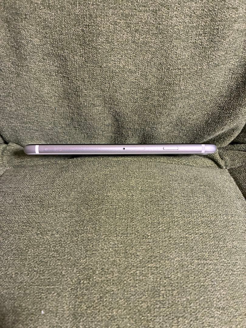 Apple iPhone se2 ホワイト 64gb SIMフリー 本体のみ