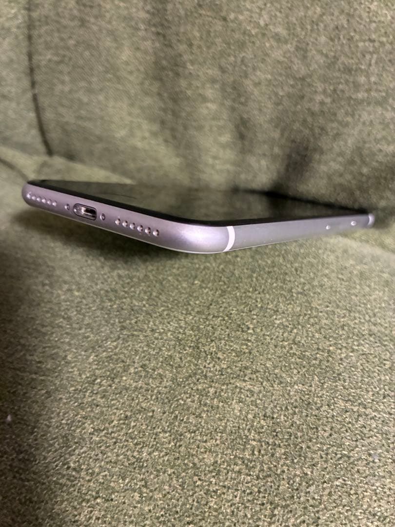 Apple iPhone se2 ホワイト 64gb SIMフリー 本体のみ