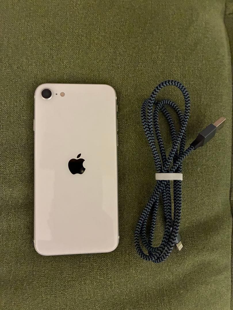 Apple iPhone se2 ホワイト 64gb SIMフリー 本体のみ