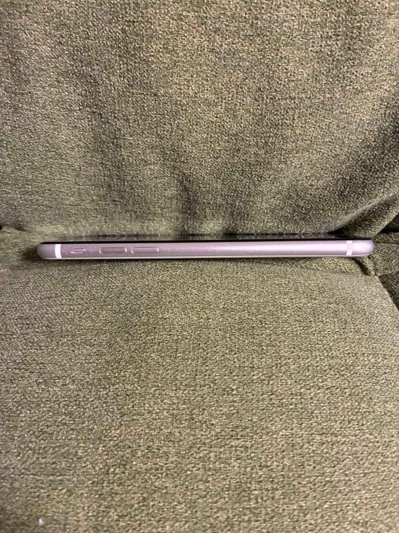 Apple iPhone se2 ホワイト 64gb SIMフリー 本体のみ