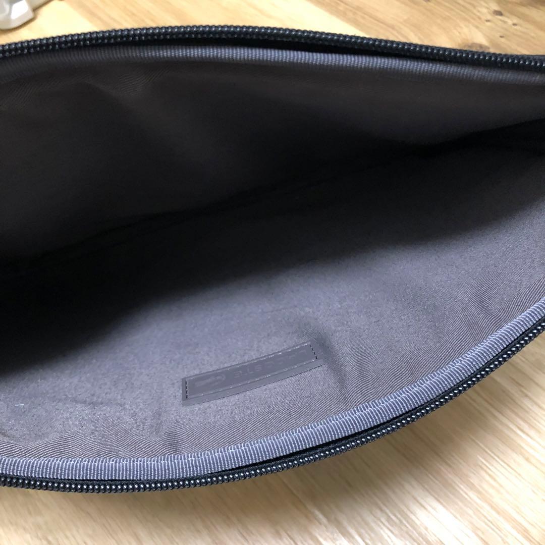 L.12.12 ピケ柄パソコンケース