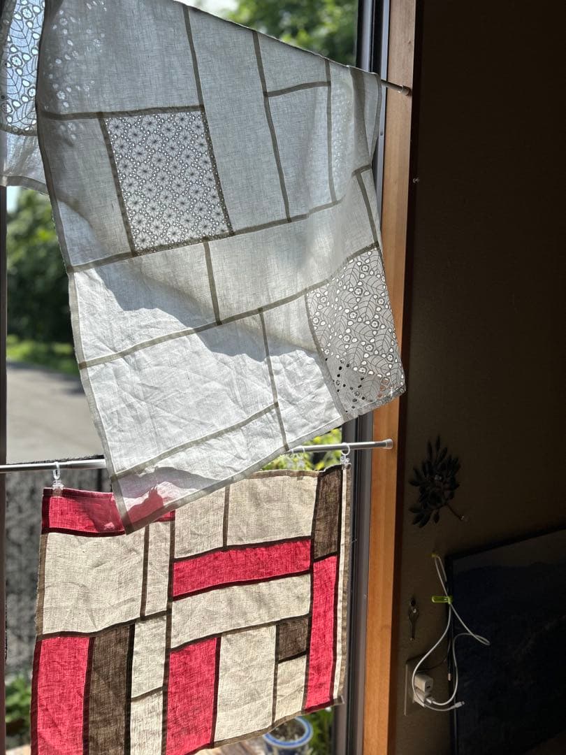 「オフと草花の穴刺繍」麻ポジャギ