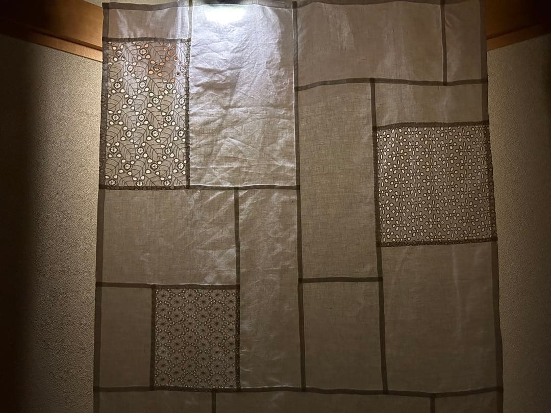 「オフと草花の穴刺繍」麻ポジャギ