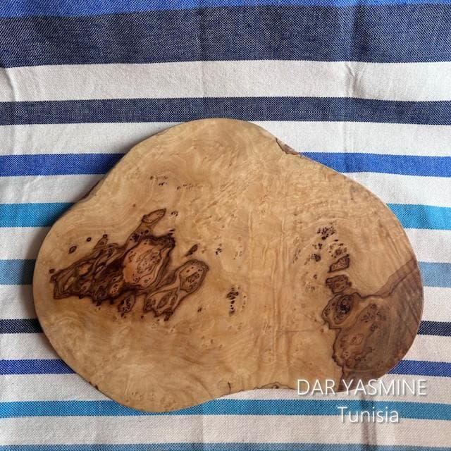 オリーブの木 個性あふれる１点もの　薄型　それぞれの個性　約27.5cm