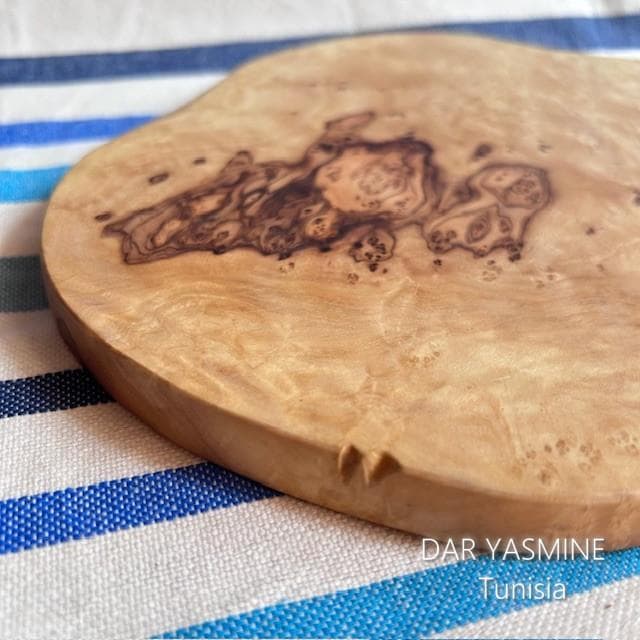 オリーブの木 個性あふれる１点もの　薄型　それぞれの個性　約27.5cm