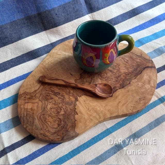 オリーブの木 個性あふれる１点もの　薄型　それぞれの個性　約27.5cm