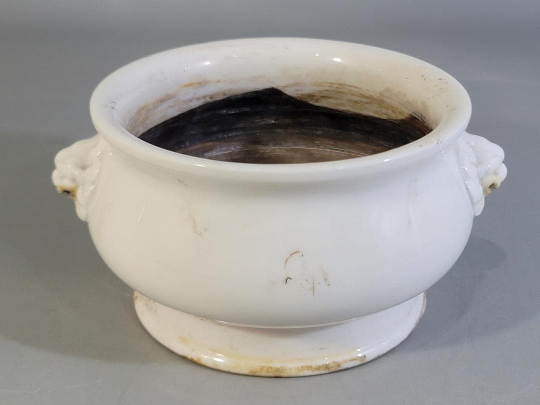 中国美術 明　徳化窯獅子耳香炉　何朝宗製銘 DT619