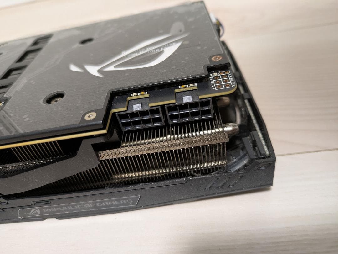 ROG-STRIX-RTX2080-O8G-GAMING【化粧箱ほかあり美品】