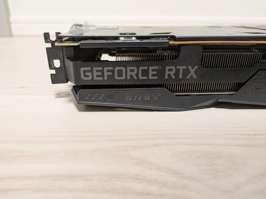 ROG-STRIX-RTX2080-O8G-GAMING【化粧箱ほかあり美品】
