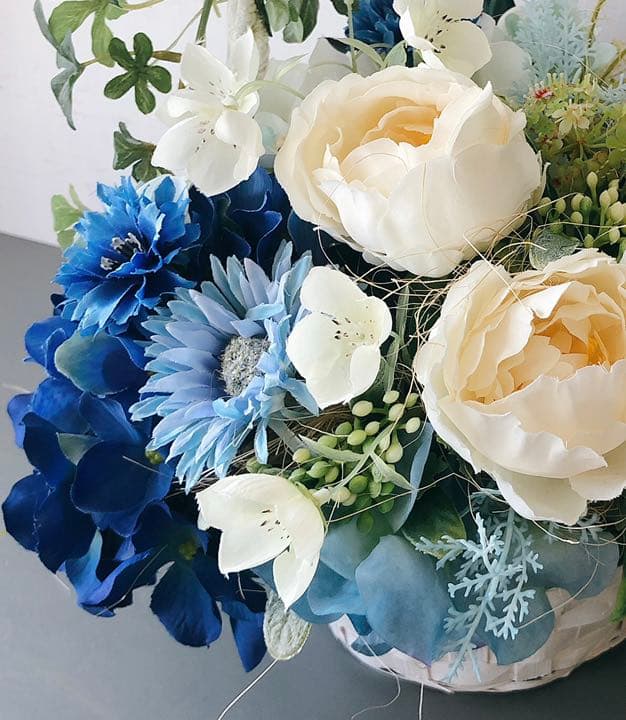 リバーシブル爽やかブルーのホワイトバスケット/光触媒加工/1点物