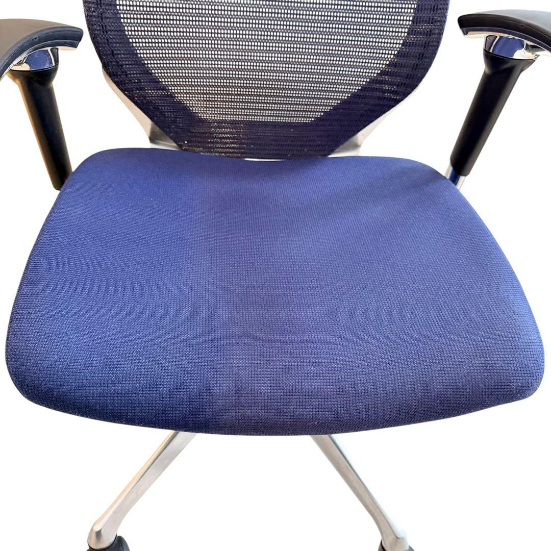 【okamura】オカムラ バロンチェア メッシュ ネイビー 肘付