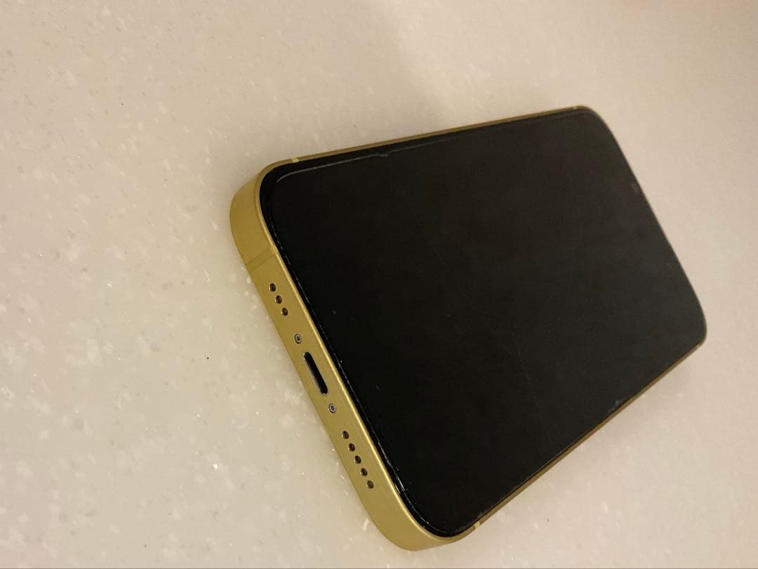 iPhone14 イエロー　512GB SIMフリー