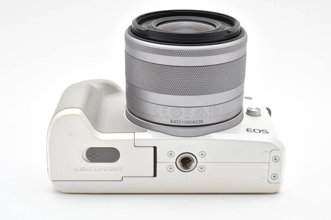 Canon EOS Kiss M ホワイト S数3000回以下 標準レンズ付