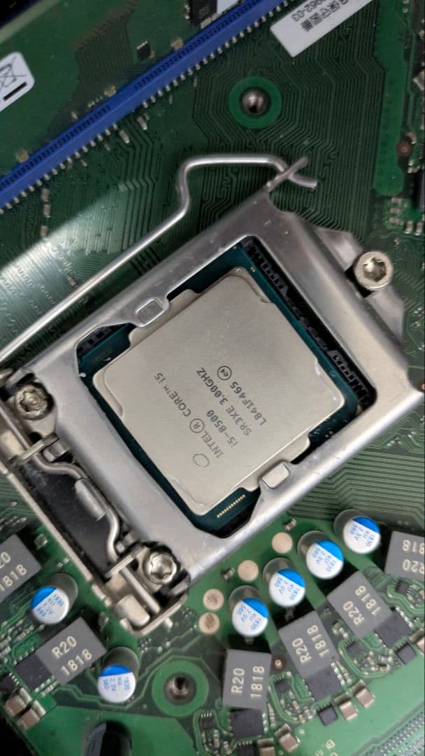 Windowsデスクトップ Fujitsu ESPRIMO D588/T