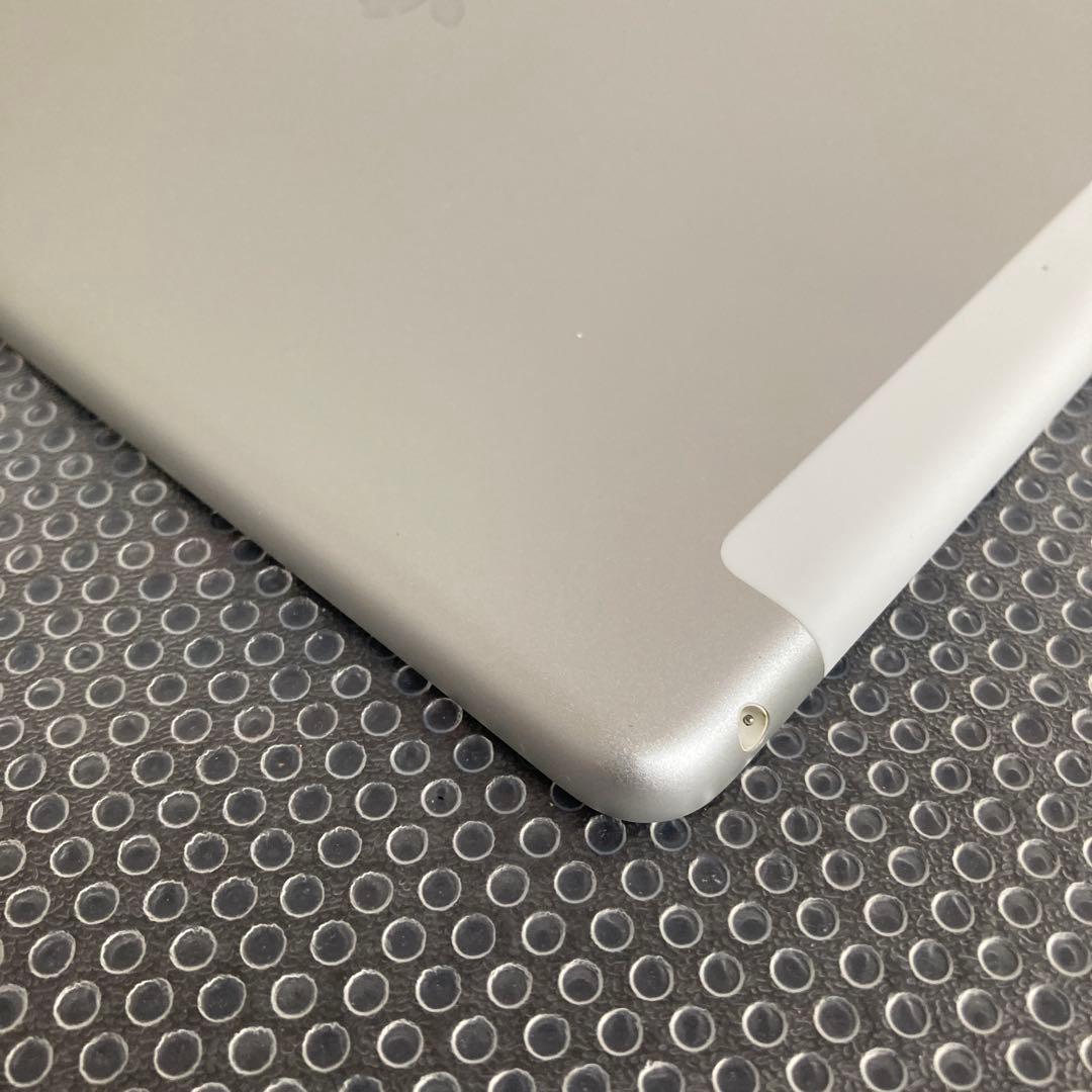 4119【早い者勝ち】美品☆iPad7 第7世代 32GB SIMフリー☆