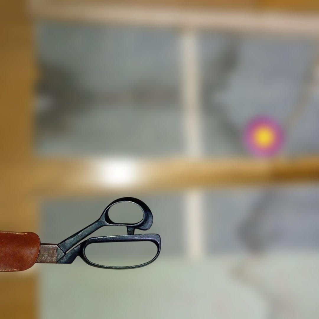 掛軸 神武天皇 橿原神宮 時代物 骨董品　ジャンク 破れあり　状況悪い