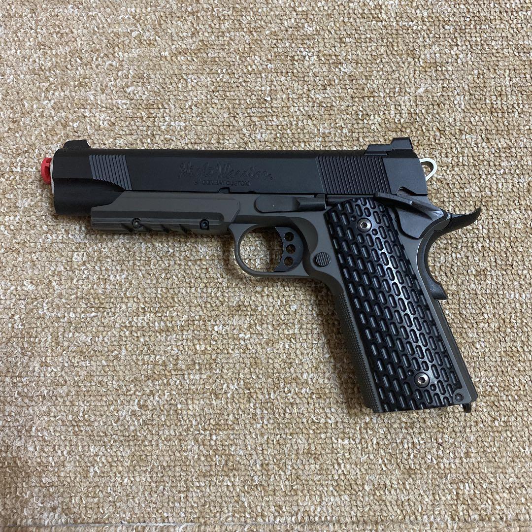 東京マルイNIGHT WARRIOR 40連マガジン付き