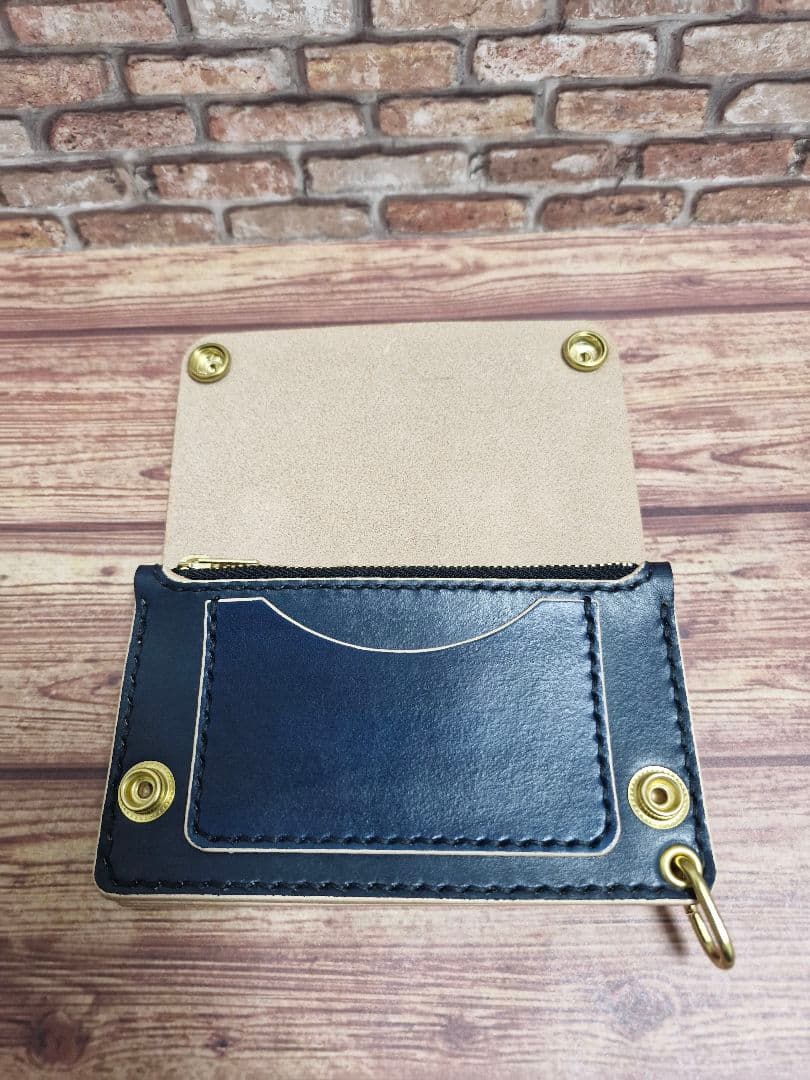 ミドルトラッカーウォレット　レザー　ネイビー