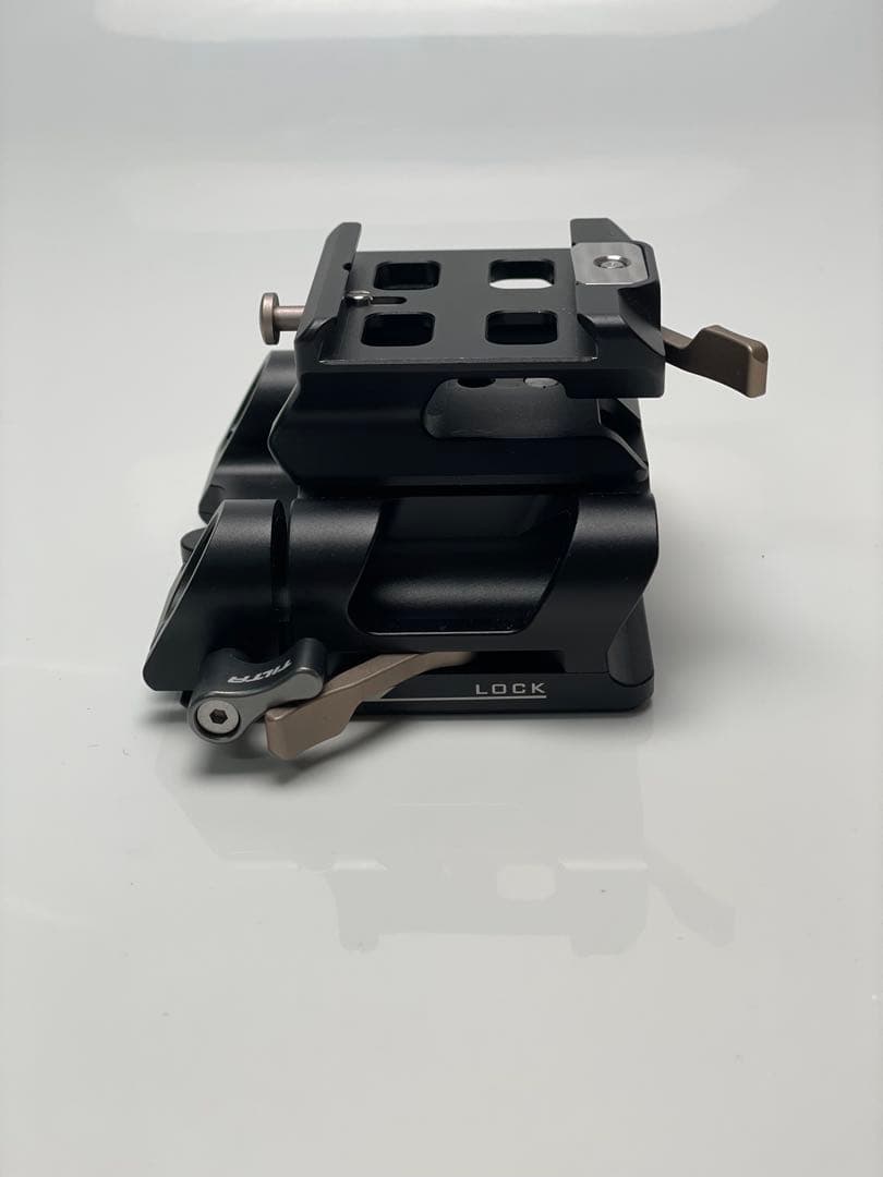 その他 Tilta 15mm LWS Baseplate Type III