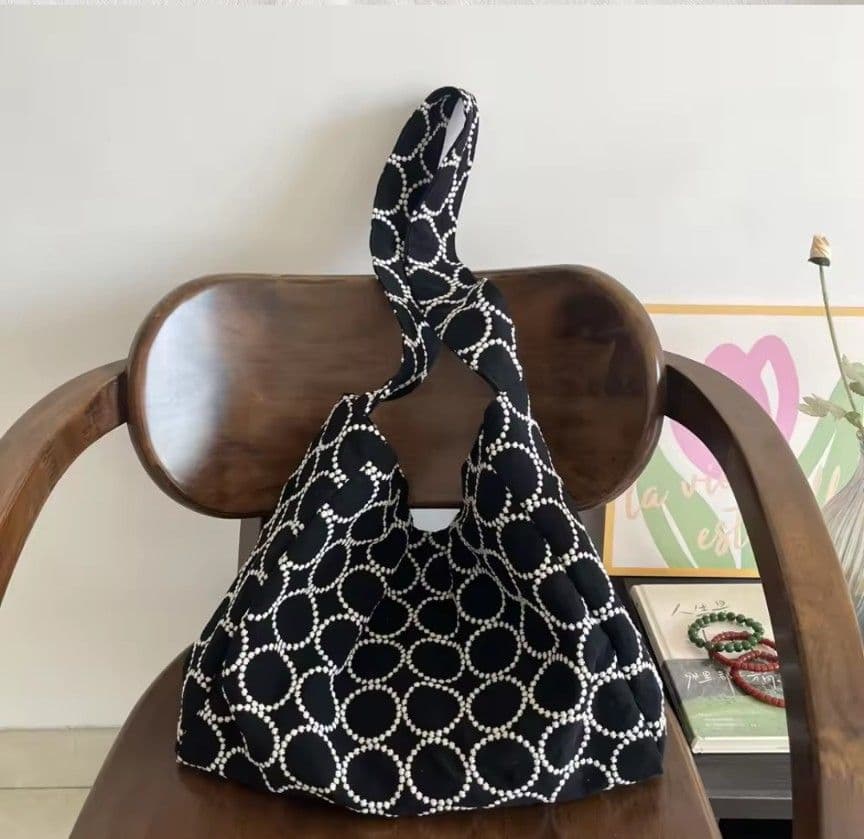 ハンドメイド　タンバリン　ショルダー　ボディ　バッグ　ミナペルホネン