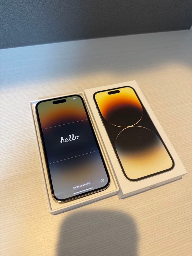 【最終お値引き】iPhone14pro256GB SIMフリー　ゴールド