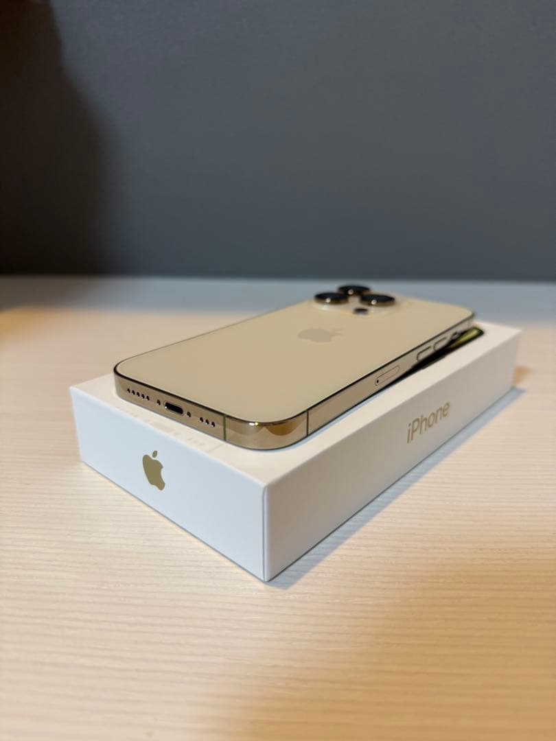 【最終お値引き】iPhone14pro256GB SIMフリー　ゴールド