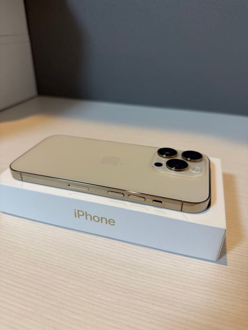 【最終お値引き】iPhone14pro256GB SIMフリー　ゴールド