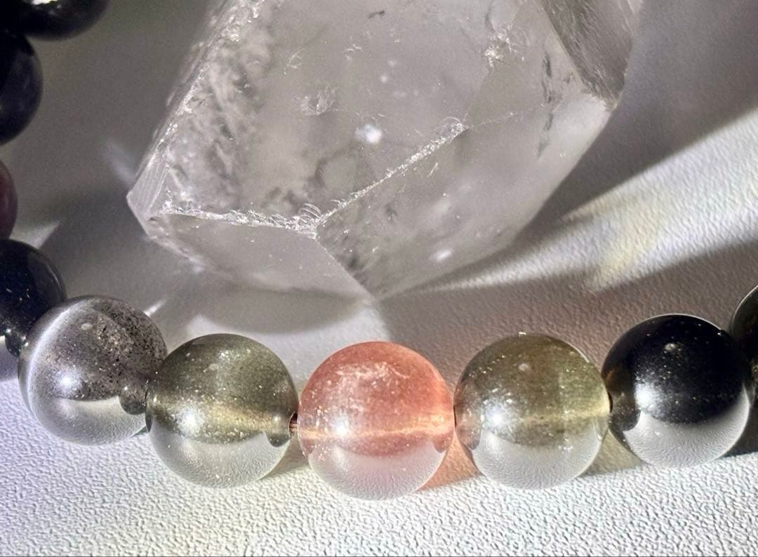 究極品質　光り輝く幸運の羅針盤　幻のパーティーカラースキャポライトキャッツアイ