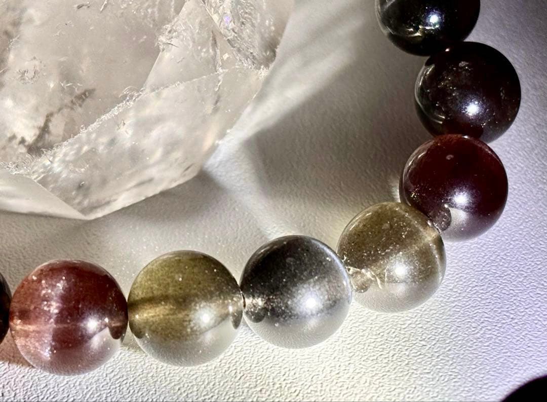 究極品質　光り輝く幸運の羅針盤　幻のパーティーカラースキャポライトキャッツアイ