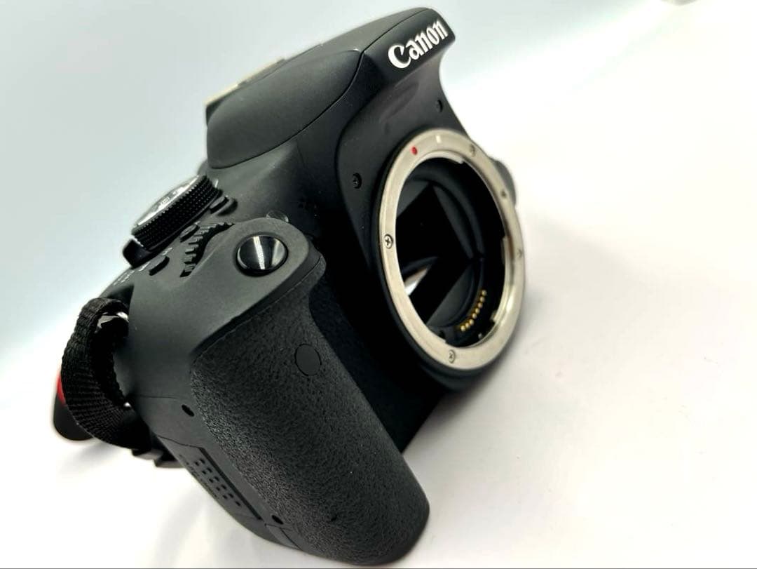 【返品保証】Canon EOS kiss x8i ダブルレンズ デジタル一眼レフ