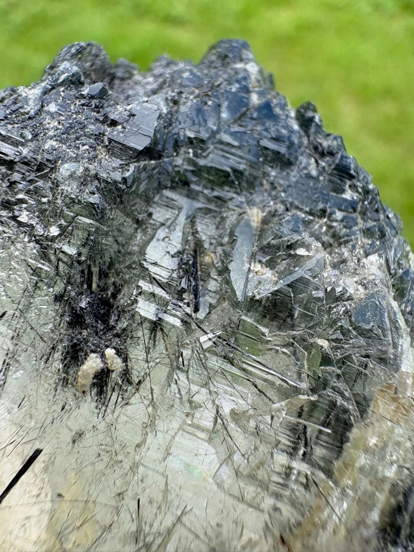 【匿名発送】シガール渓谷産　トルマリンインクォーツ 蝕像