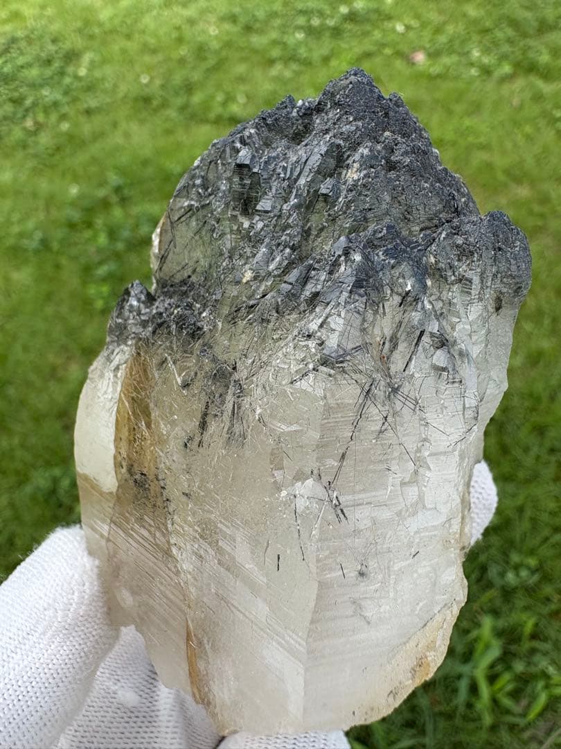 【匿名発送】シガール渓谷産　トルマリンインクォーツ 蝕像