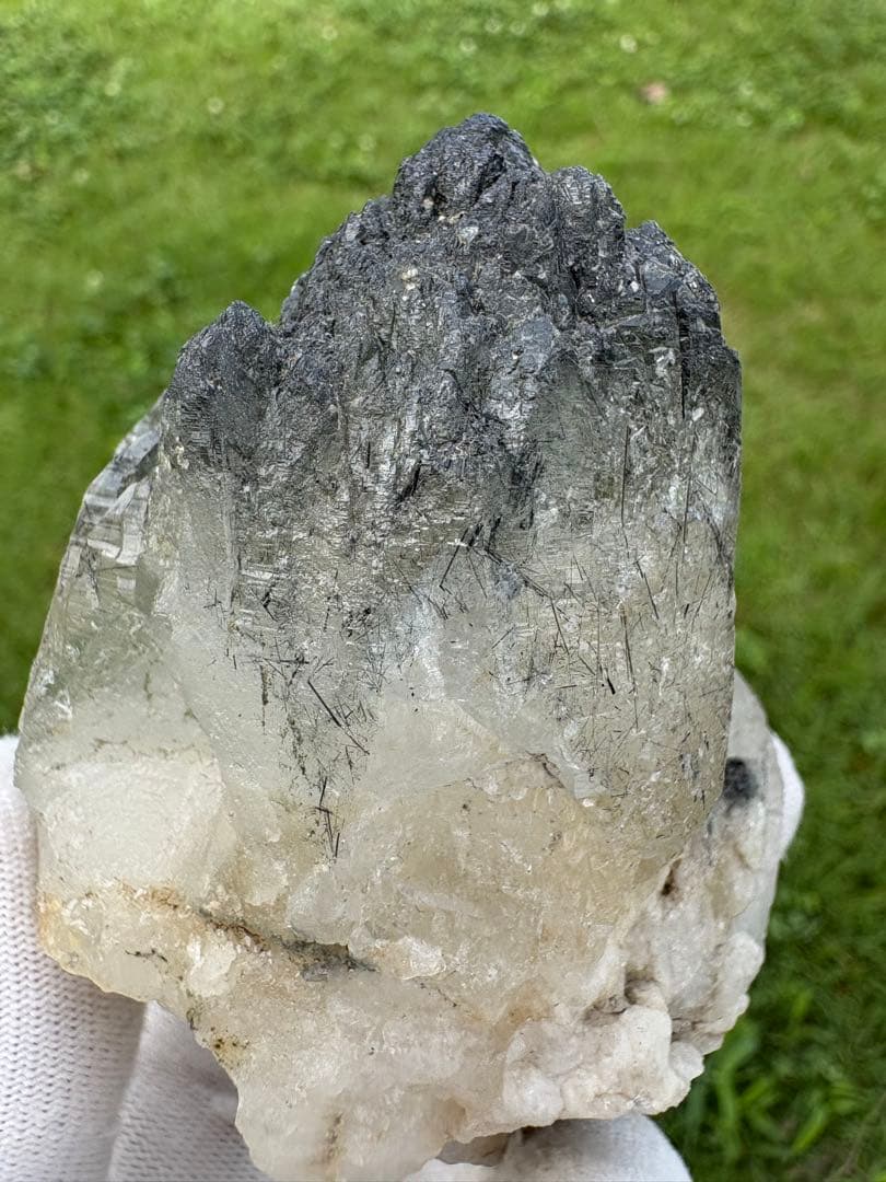 【匿名発送】シガール渓谷産　トルマリンインクォーツ 蝕像