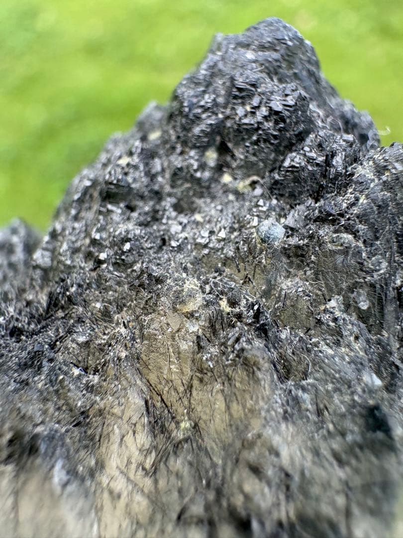 【匿名発送】シガール渓谷産　トルマリンインクォーツ 蝕像