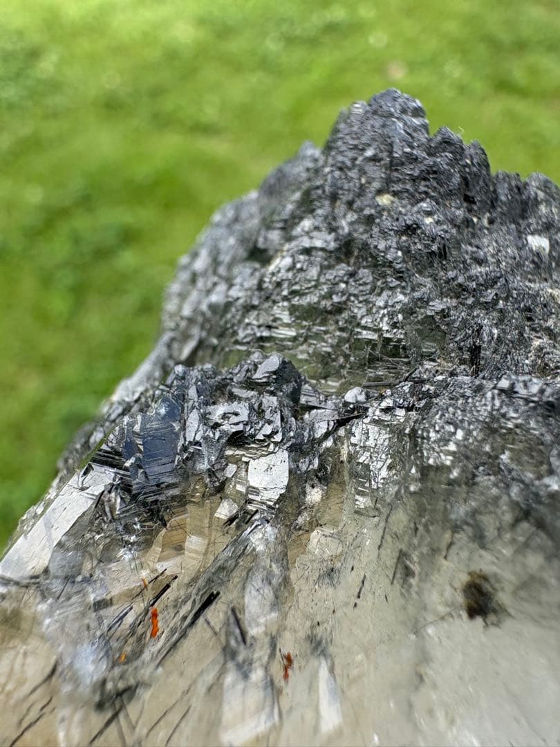 【匿名発送】シガール渓谷産　トルマリンインクォーツ 蝕像