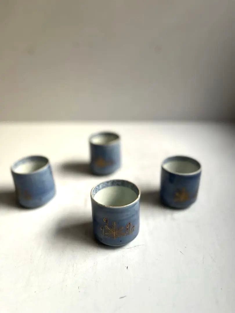 331 骨董 アンティーク 古伊万里 薄瑠璃金彩 のぞき猪口 4点組 幕末