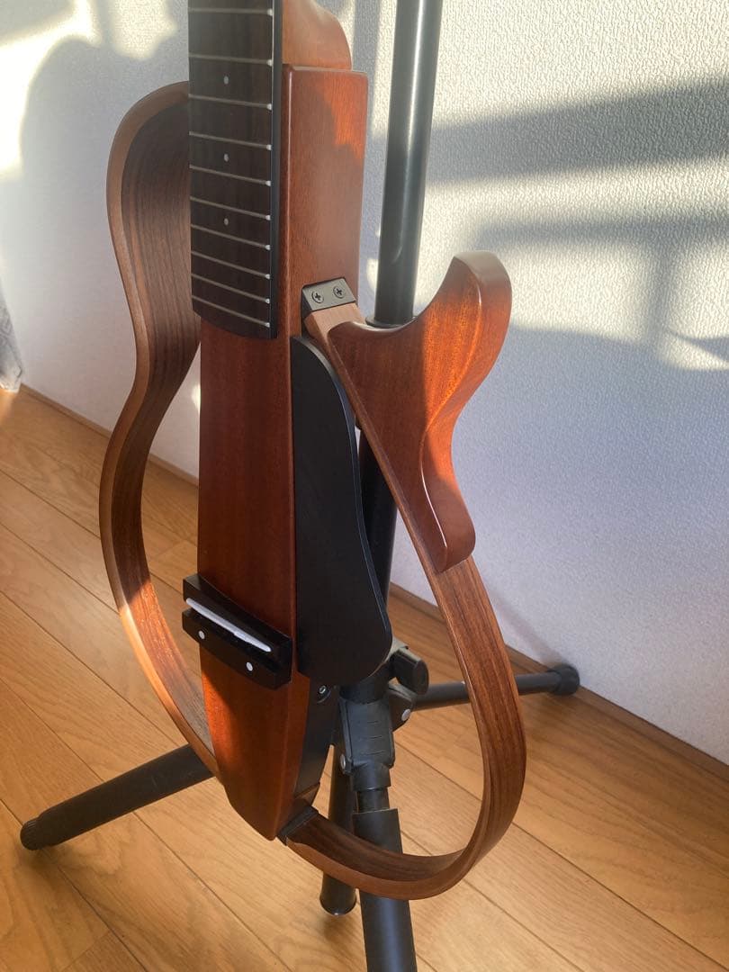 ヤマハ　サイレントギター　SLG200S NT