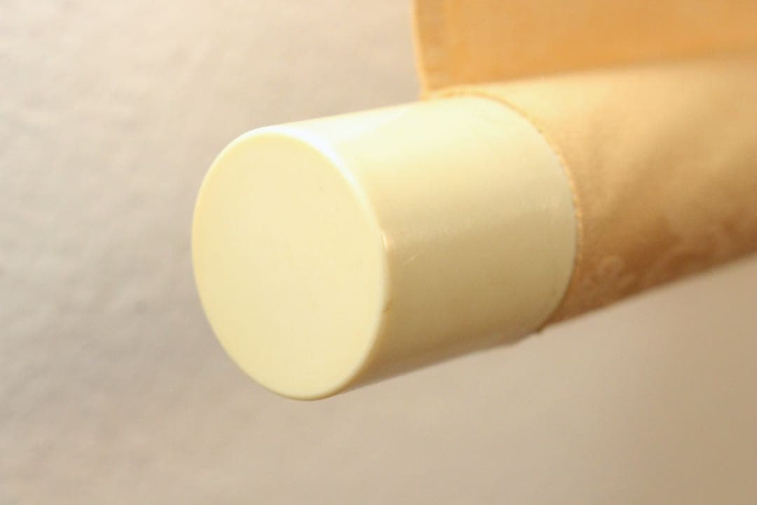 No4989 掛軸　臼井弘陽　「比良泊艇」　絹本着色　共箱/畳箱　山水　送料無料