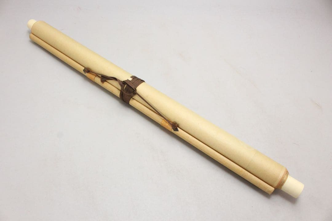 No4989 掛軸　臼井弘陽　「比良泊艇」　絹本着色　共箱/畳箱　山水　送料無料