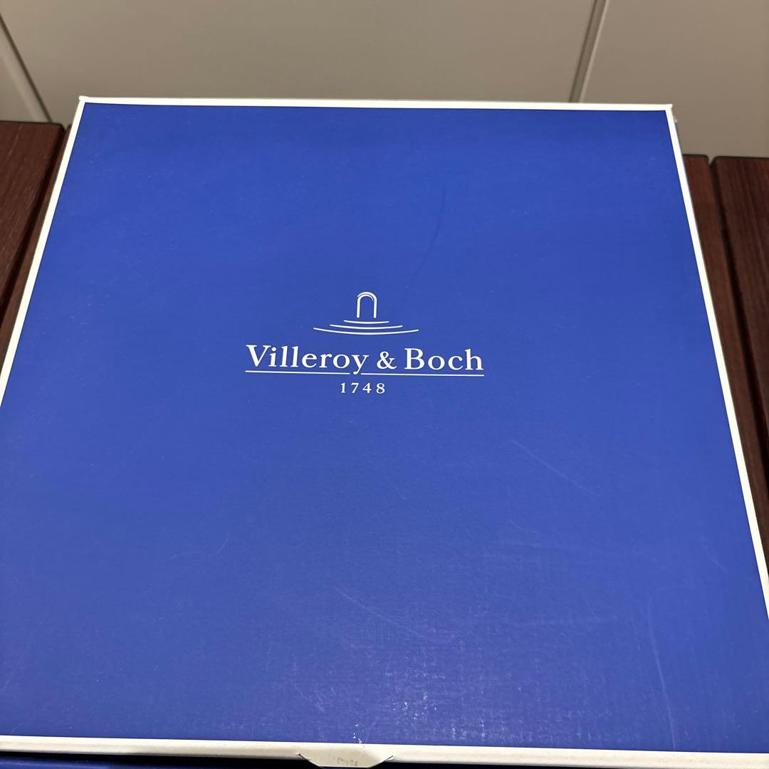 新品未使用　ビレロイ＆ボッホ テーブルウェア　ホワイトプレート　大小２枚セット